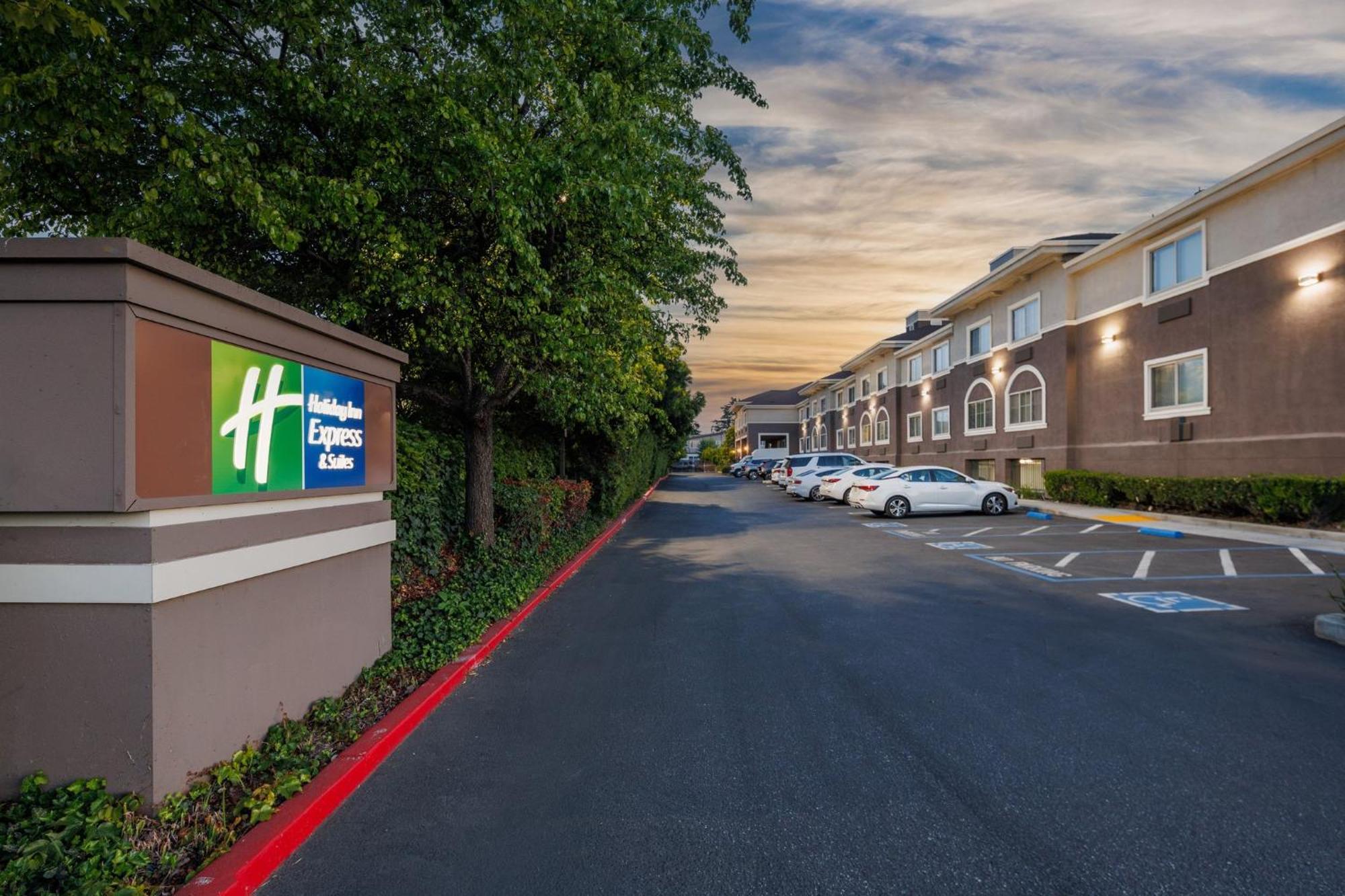 Holiday Inn Express & Suites Mountain View Silicon Valley By Ihg Exteriér fotografie